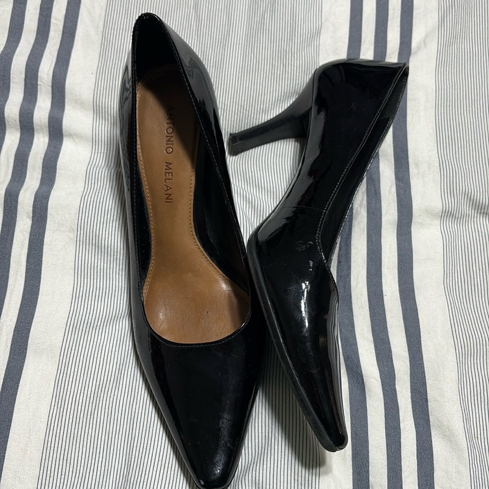 Antonio Melani black pumps. Size 7.5. Gently used.